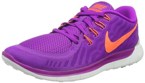 nike women's free run shoes.